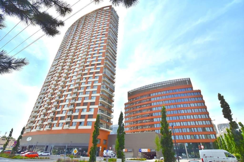 Downtown Charm With Free Parking Spot Apartment Bratislava Exterior foto